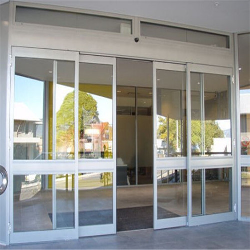 Can a door controller support mobile access solutions?